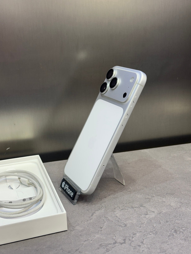 گوشی کارکرده موبایل اپل iPhone 17 Pro Max CHA ظرفیت 256 گیگابایت – با ریجستر – باتری 100٪