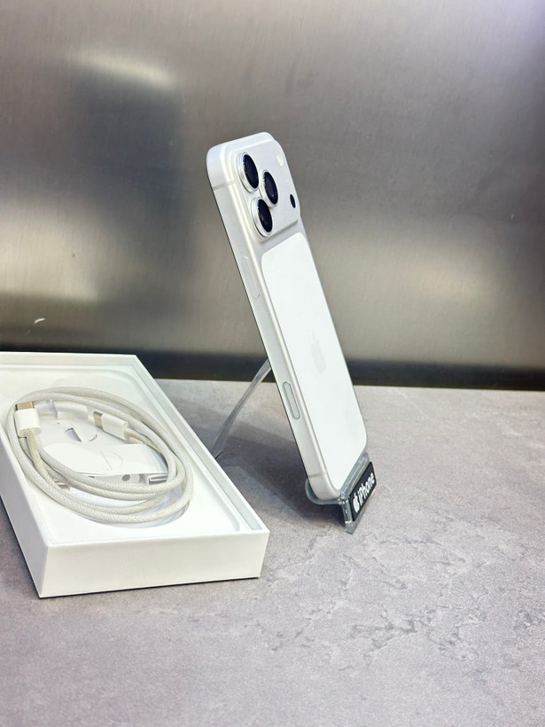 گوشی کارکرده موبایل اپل iPhone 17 Pro Max CHA ظرفیت 256 گیگابایت – با ریجستر – باتری 100٪